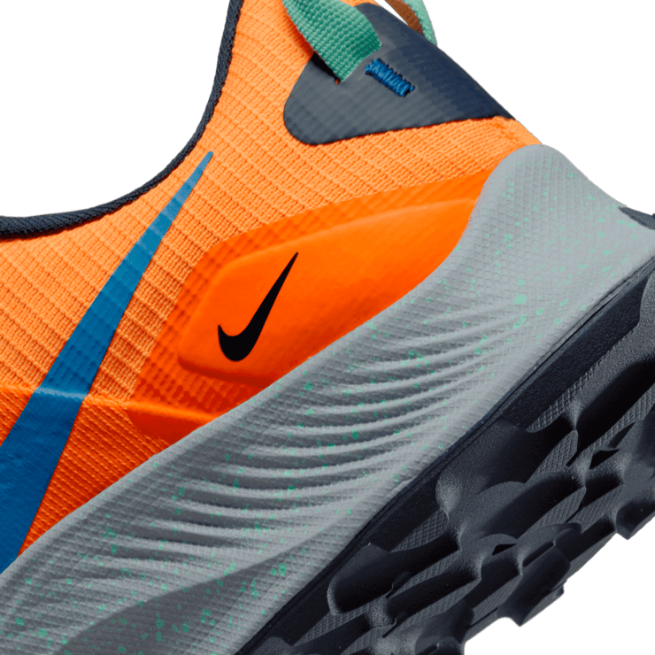 Nike Pegasus Trail 3 Total Orange Angle 5