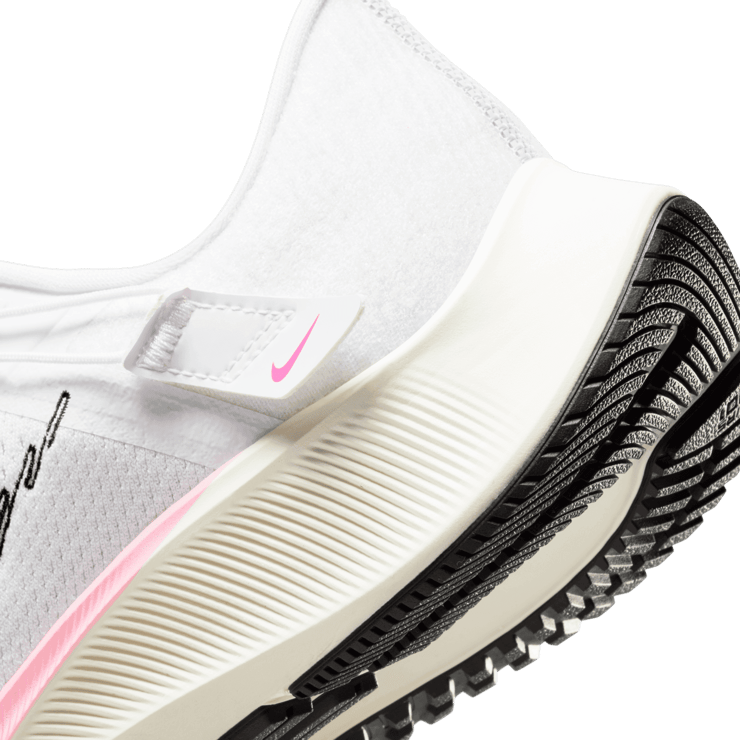 Nike Air Zoom Pegasus 38 Flyease Rawdacious (Extra Wide) Angle 5