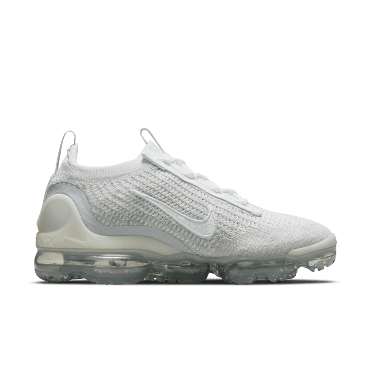 Nike Air VaporMax 2021 FK White Pure Platinum (W) Angle 1