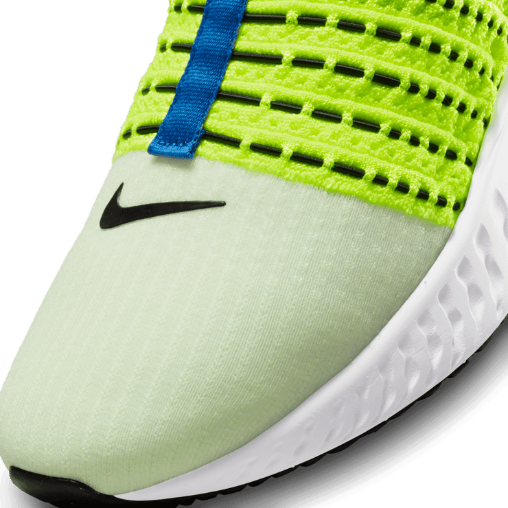 Nike React Phantom Run Flyknit 2 Volt Angle 4