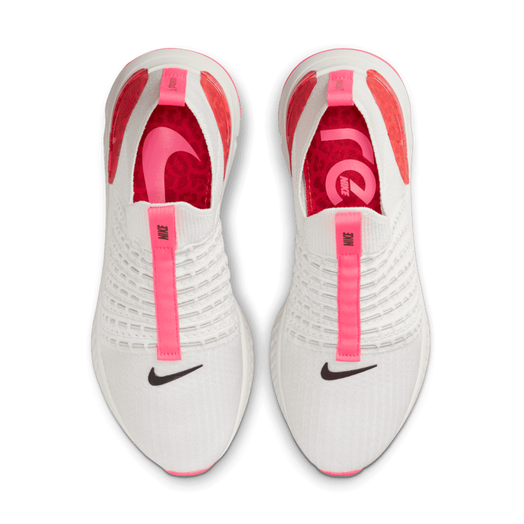 Nike React Phantom Run Flyknit 2 Platinum Tint Hyper Pink (W) Angle 1