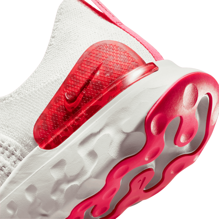 Nike React Phantom Run Flyknit 2 Platinum Tint Hyper Pink (W) Angle 5