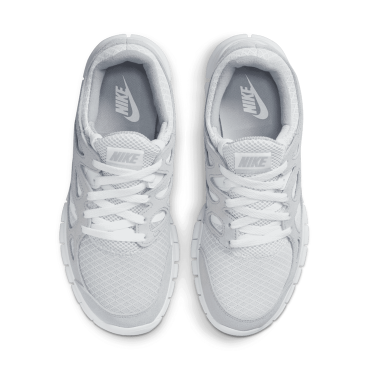 Nike Free Run 2 Wolf Grey (2021) Angle 1