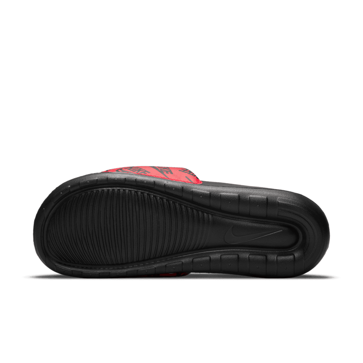 Nike Victori One Slide Red Logo Print Angle 0