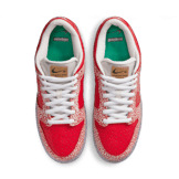 Nike Dunk SB Low Stingwater Magic Mushroom Angle 1