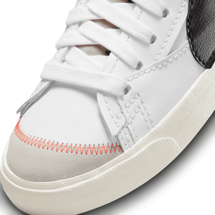 Nike Blazer Mid 77 Jumbo White Black Angle 5