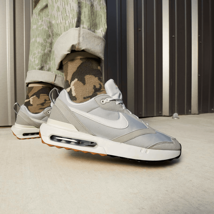 Nike Air Max Dawn Grey Fog Angle 0