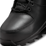 Nike Manoa Leather SE Black Angle 4