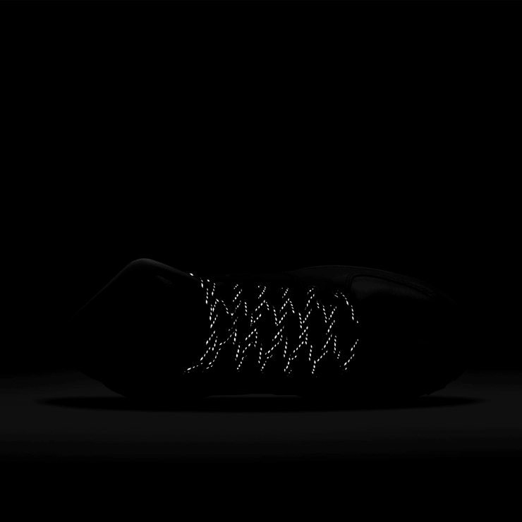 Nike Manoa Leather SE Black Angle 6