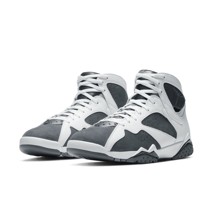 Air Jordan 7 Retro Flint (2021) Angle 2