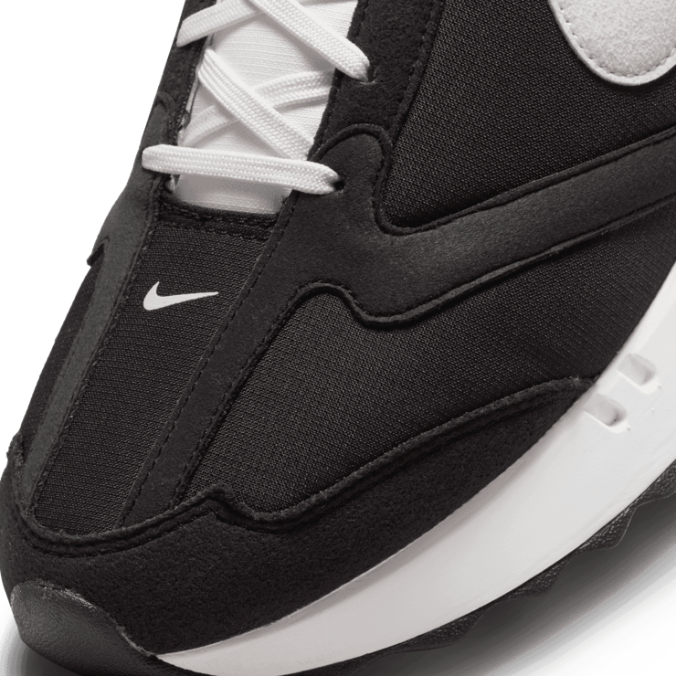 Nike Air Max Dawn Blak White Angle 5