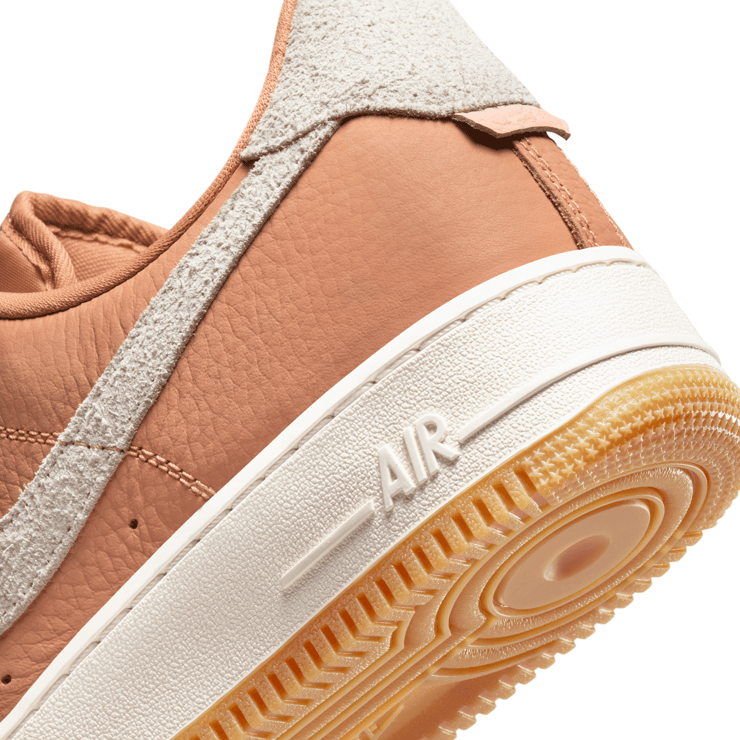 Nike Air Force 1 '07 Craft Light Cognac Angle 6