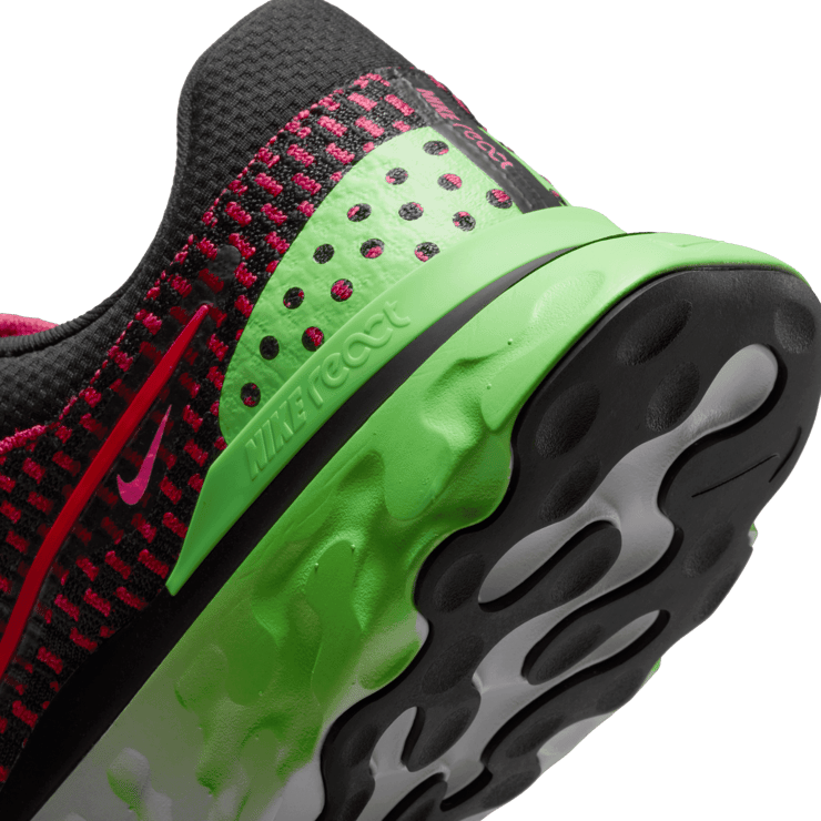 Nike React Infinity Run Flyknit 3 Green Strike Team Red Angle 5