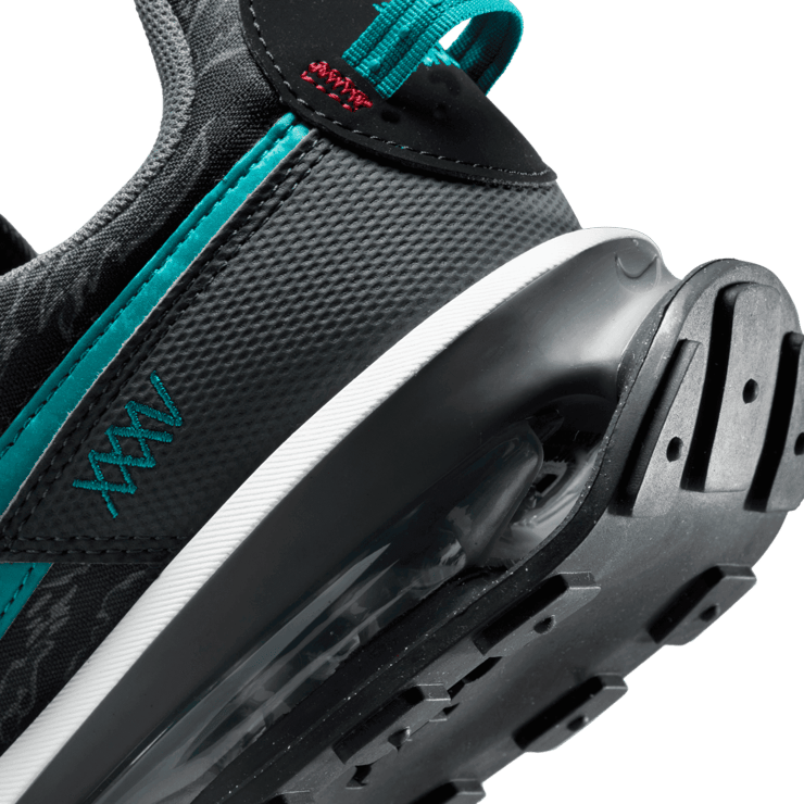Nike Air Max Pre-Day Black Freshwater Angle 5