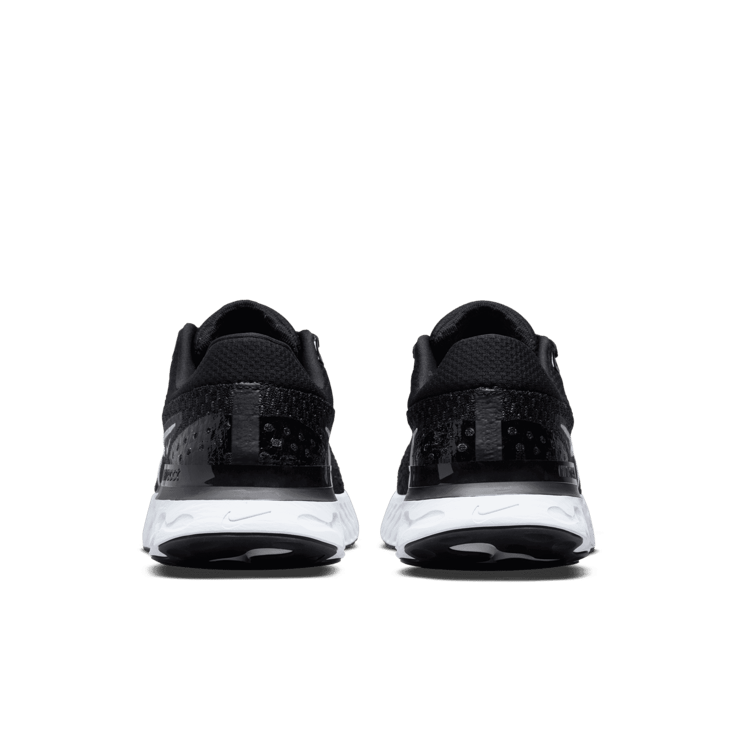 Nike React Infinity Run Flyknit 3 Black White Angle 3