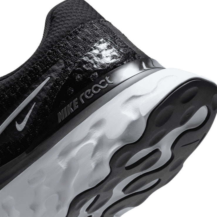 Nike React Infinity Run Flyknit 3 Black White Angle 5
