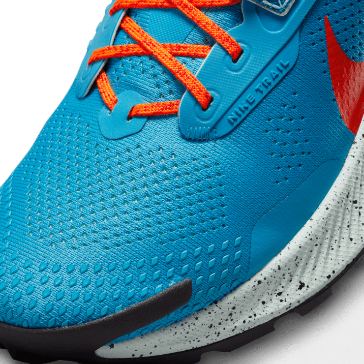 Nike Pegasus Trail 3 Laser Blue Habanero Red Angle 4