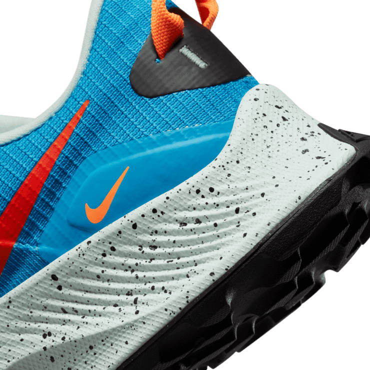 Nike Pegasus Trail 3 Laser Blue Habanero Red Angle 5
