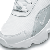 Nike RYZ 365 2 White Metallic Platinum (W) Angle 5