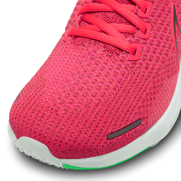 Nike ZoomX Invincible Run Flyknit 2 Siren Red Green Strike Angle 4