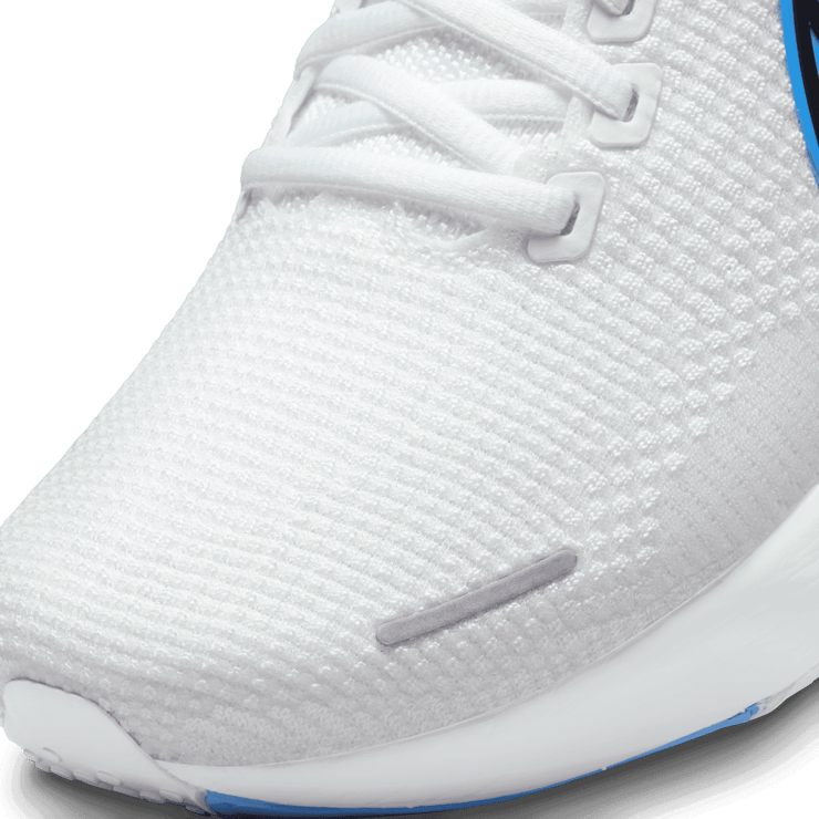 Nike ZoomX Invincible Run Flyknit 2 White University Blue Angle 4