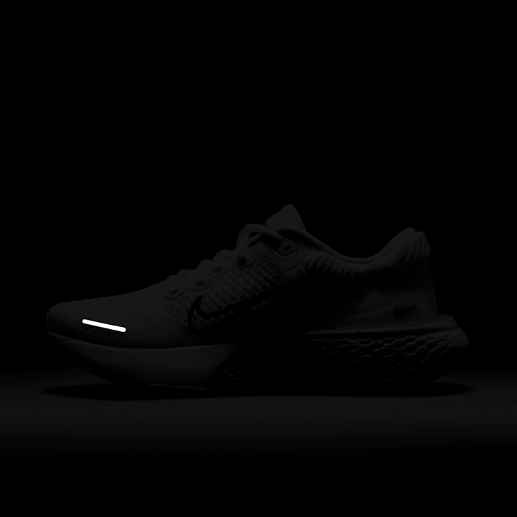 Nike ZoomX Invincible Run Flyknit 2 White University Blue Angle 9