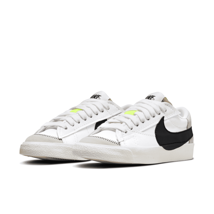 Nike Blazer Low 77 Jumbo White Black Sail (W) Angle 2