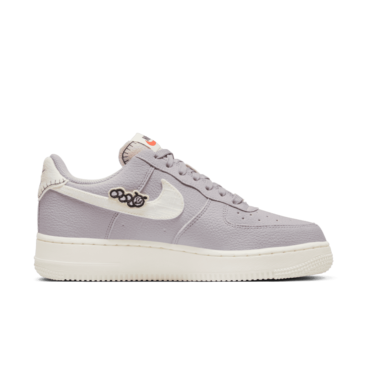 Nike Air Force 1 Low '07 SE Next Nature Amethyst Ash (W) Angle 1