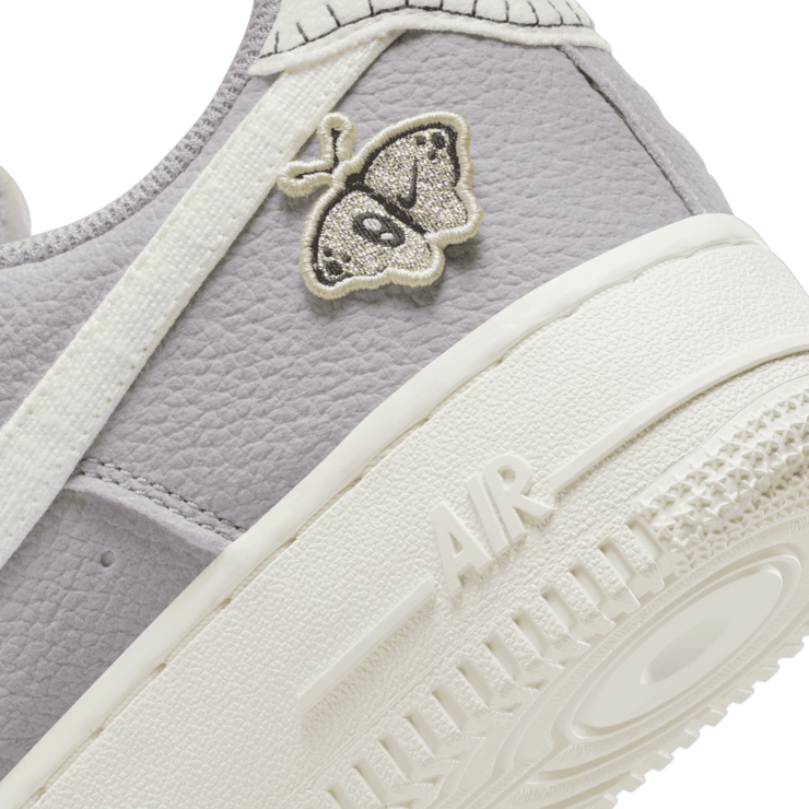 Nike Air Force 1 Low '07 SE Next Nature Amethyst Ash (W) Angle 6
