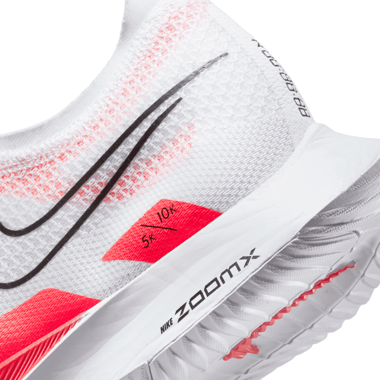Nike ZoomX StreakFly White Flash Crimson Hyper Violet Angle 5