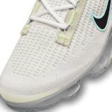 Nike Air VaporMax 2021 FK Mismatched Swoosh White Angle 4