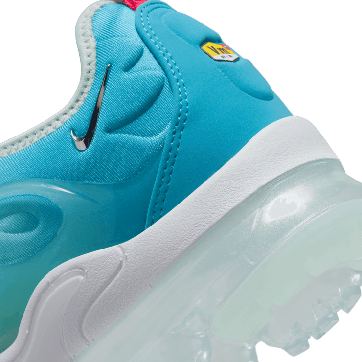 Nike Air VaporMax Plus Mint Foam Laser Blue (W) Angle 5