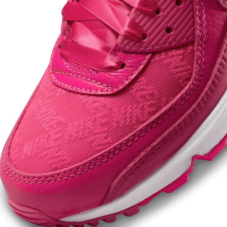 Nike Air Max 90 Valentine's Day (2022) (W) Angle 4