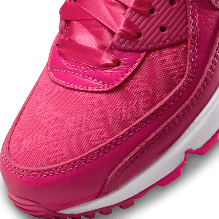 Nike Air Max 90 Valentine's Day (2022) (W) Angle 4