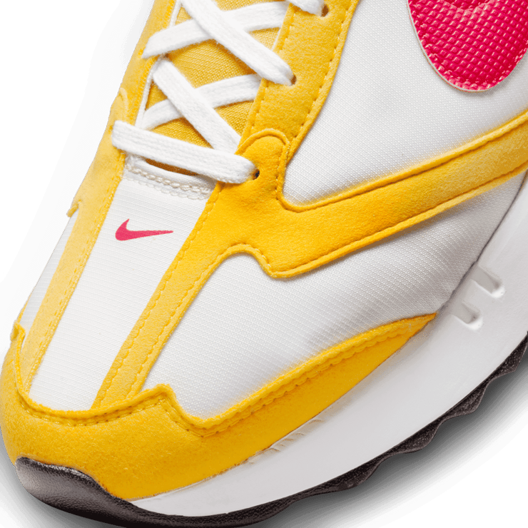 Nike Air Max Dawn Vivid Sulfur Siren Red Angle 4