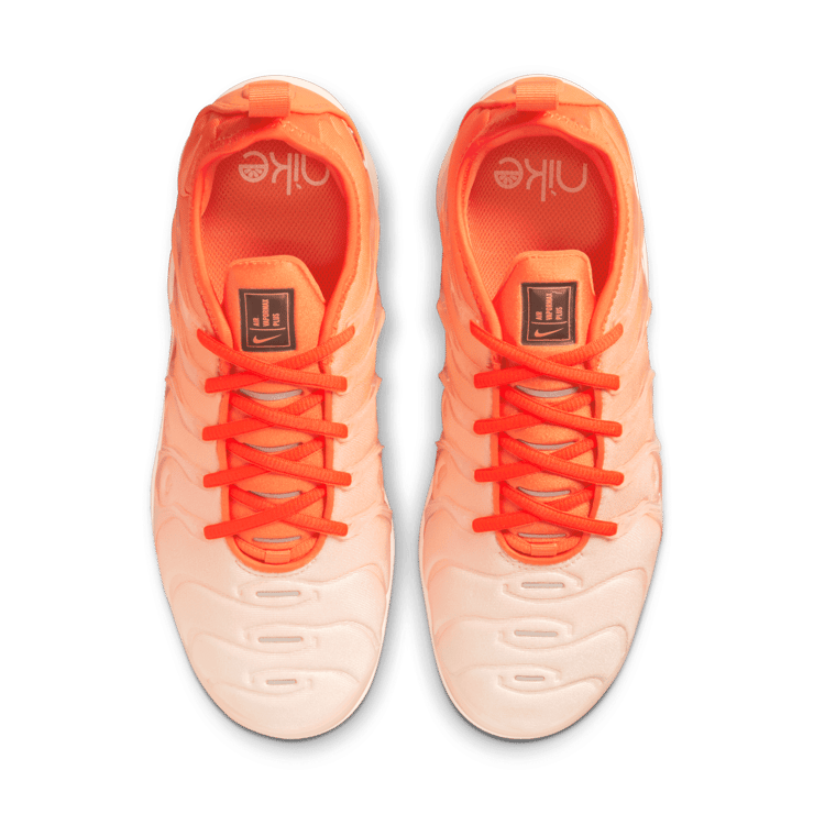 Nike Air VaporMax Plus Citrus (W) Angle 1