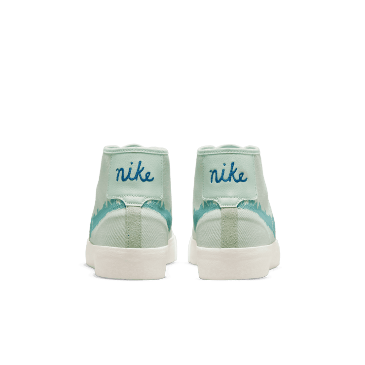 Nike SB Blazer Court Mid PRM Barely Green Angle 3