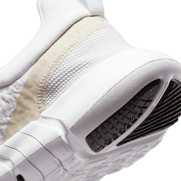 Nike Free Run 5.0 Next Nature White Siren Red Sanddrift Angle 5