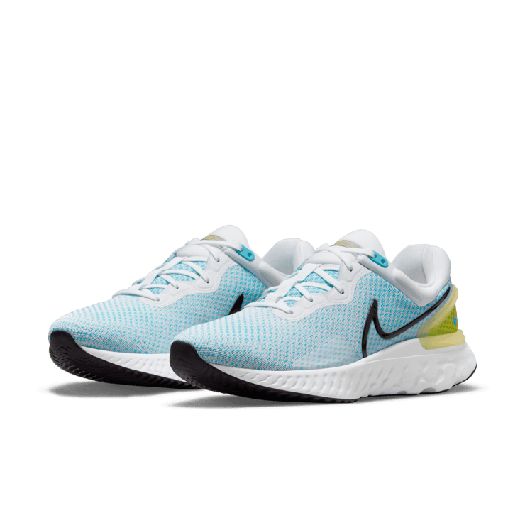 Nike React Miler 3 White Chlorine Vivid Sulfur Angle 2
