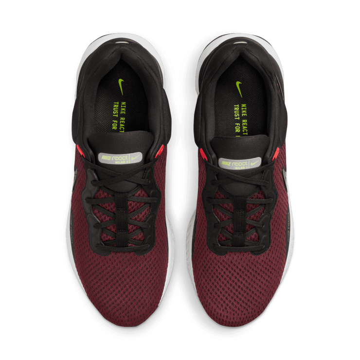 Nike React Miler 3 Black Sired Red Angle 1