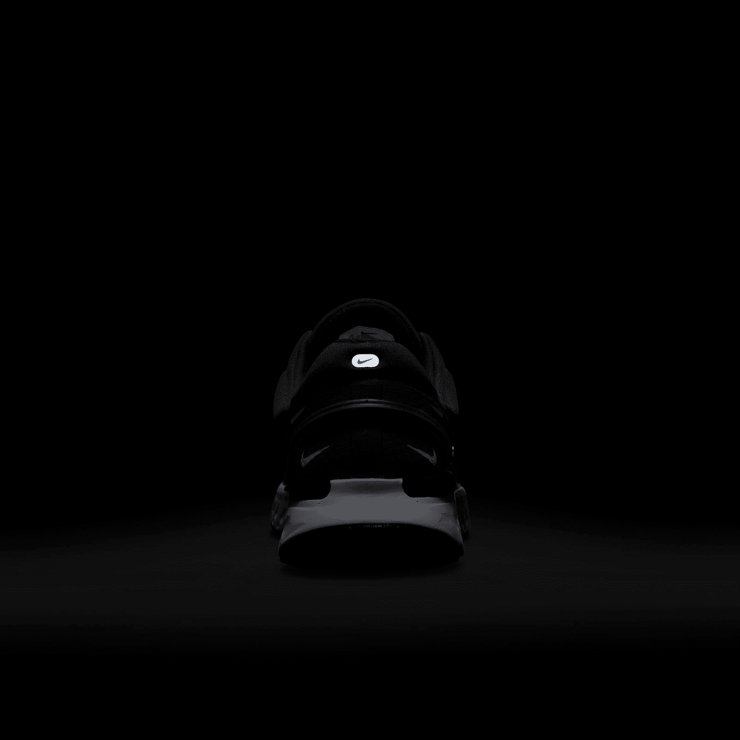 Nike React Miler 3 Black Sired Red Angle 7