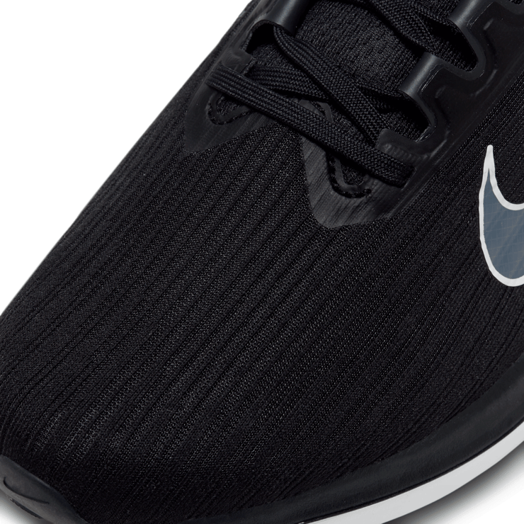 Nike Air Winflo 9 Black Smoke Grey Angle 0