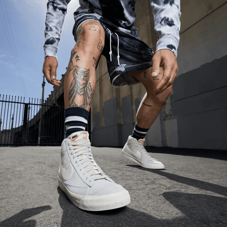 Nike Blazer Mid 77 Premium Vintage Medium Grey Angle 0