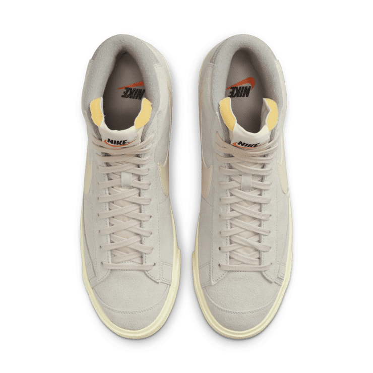 Nike Blazer Mid 77 Premium Vintage Medium Grey Angle 2