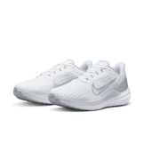 Nike Air Winflo 9 White Metallic Silver (W) Angle 2