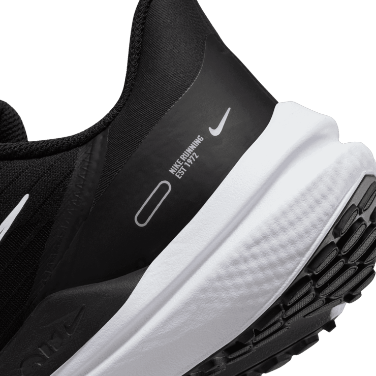 Nike Air Winflo 9 Black Dark Smoke Grey (W) Angle 5