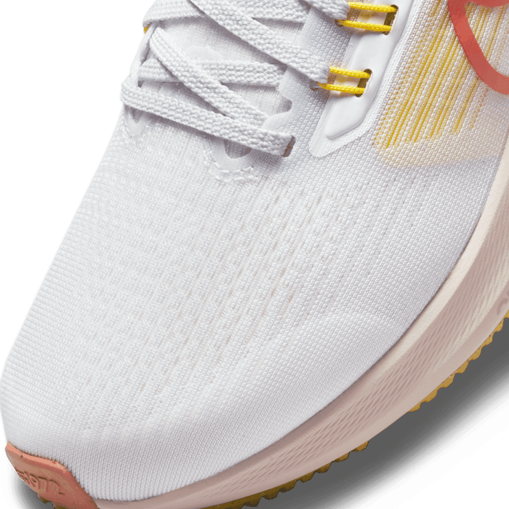 Nike Air Zoom Pegasus 39 Iris Whisper (W) Angle 4