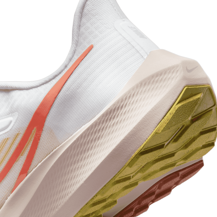 Nike Air Zoom Pegasus 39 Iris Whisper (W) Angle 5