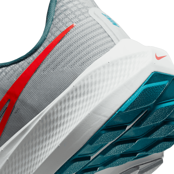 Nike Air Zoom Pegasus 39 Pure Platinum Total Orange Angle 5