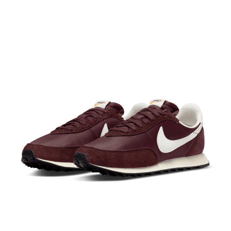 Nike Waffle Trainer 2 Burgundy Crush Angle 2